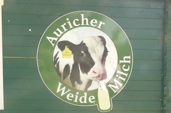 Auricher Weidemilch, Hofladen & Milchtankstelle